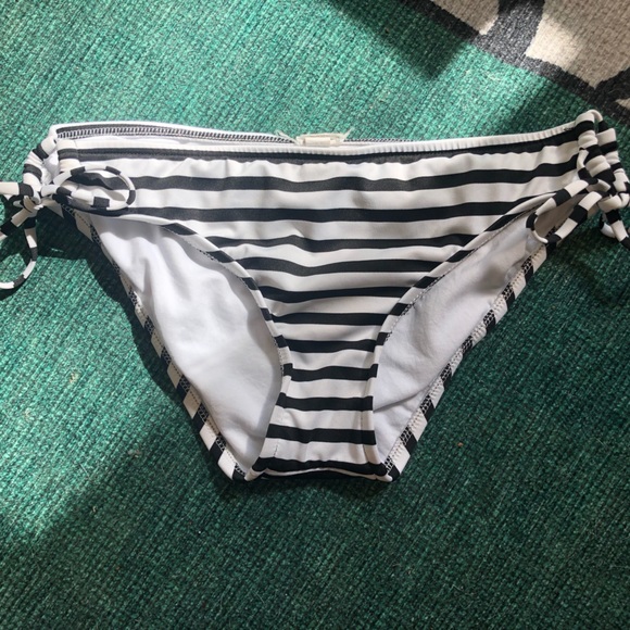 Mossimo Swim Bottom Bundle - Picture 6 of 7